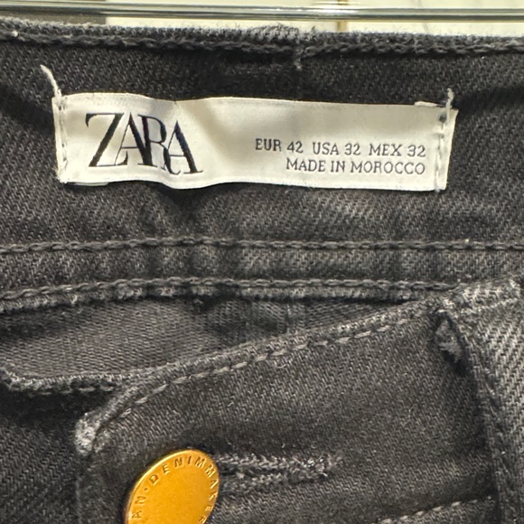Zara Men's Bootcut Jeans in Black - Picture 2 of 5